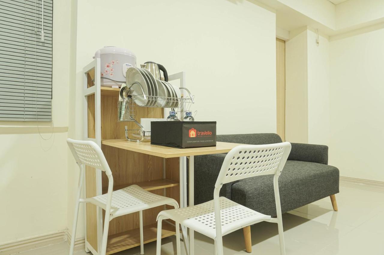 Brand New And Modern 2br Meikarta By Travelio Apartemen Bekasi
